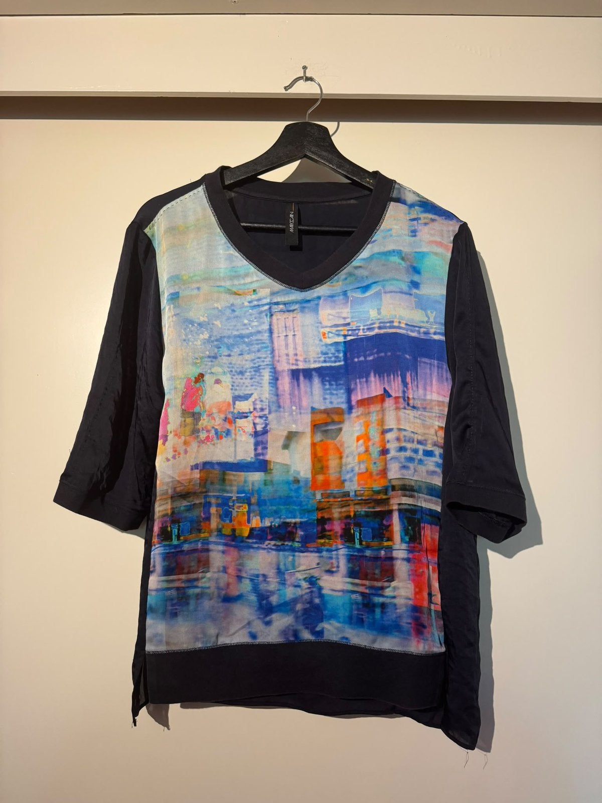 Donkerblauw/kleurrijke marccain blouse maat 3/38, Ophalen of Verzenden, Zo goed als nieuw, Maat 38/40 (M), Blauw