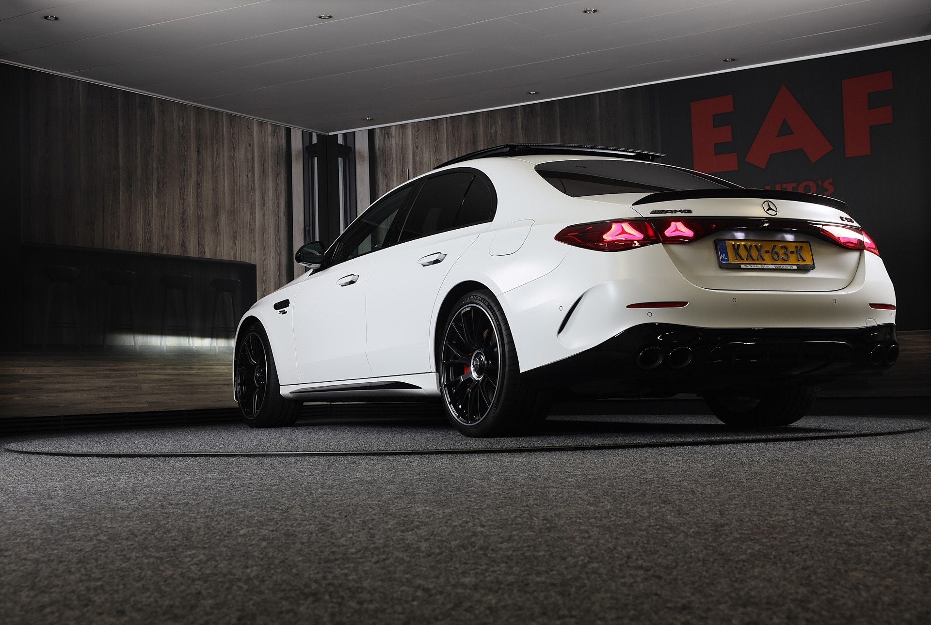 Mercedes-Benz E-klasse AMG 53 4MATIC+ Night Edition / Hypers, Auto's, Automaat, Dealer onderhouden, Gebruikt, Bedrijf