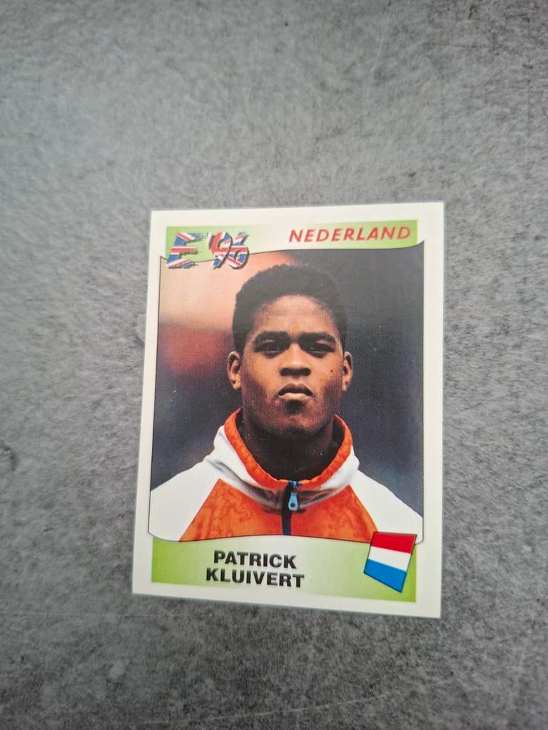 Panini sticker Euro 96 Engeland. Patrick Kluivert Nederland., Verzenden, Zo goed als nieuw, Sticker