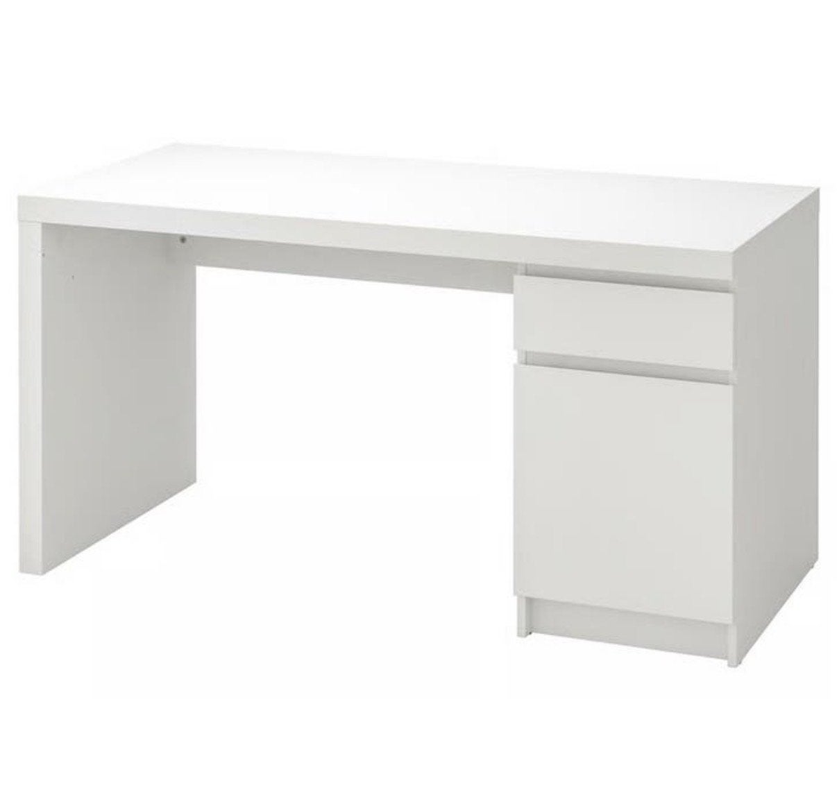 IKEA MALM Bureau, Huis en Inrichting, Ophalen, Spaanplaat of MDF, Schoolbureau, Zo goed als nieuw