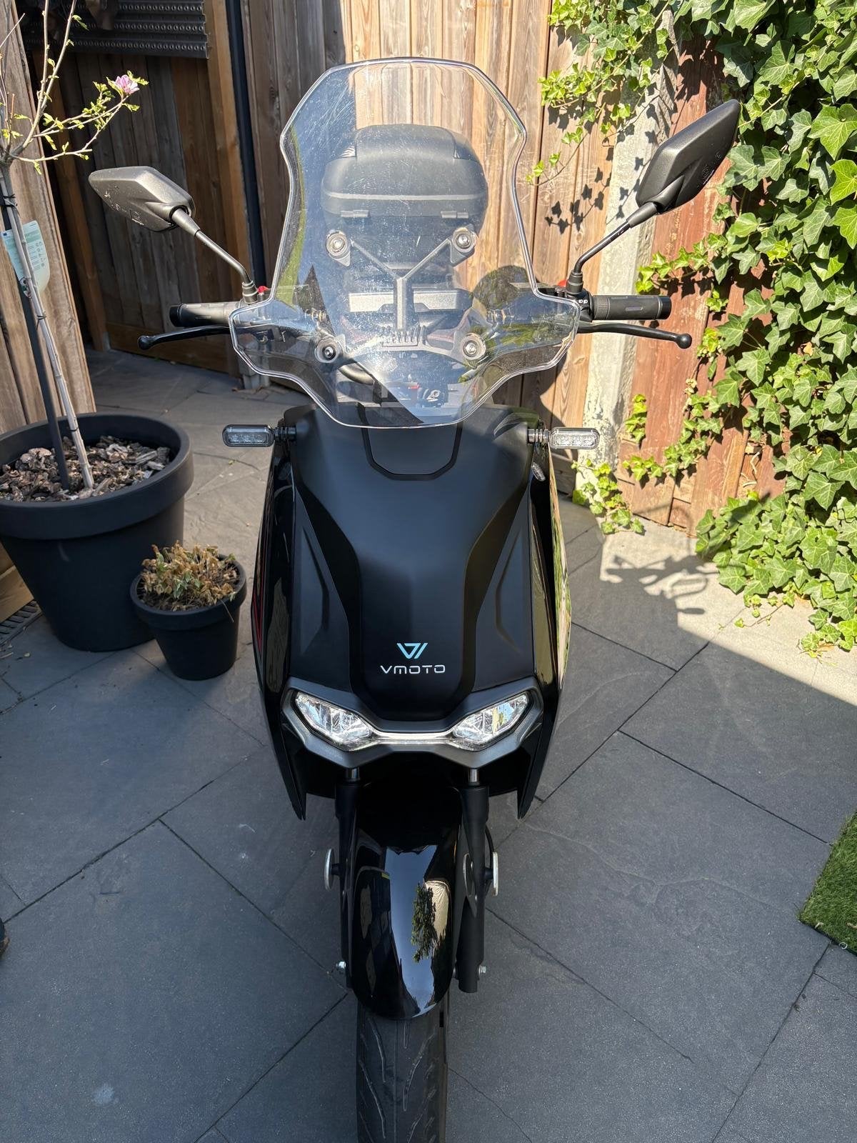 Super Soco CPX Elektrische Scooter met 2 Accu's en Koffer, Elektrisch, Zo goed als nieuw, Ophalen, Overige merken
