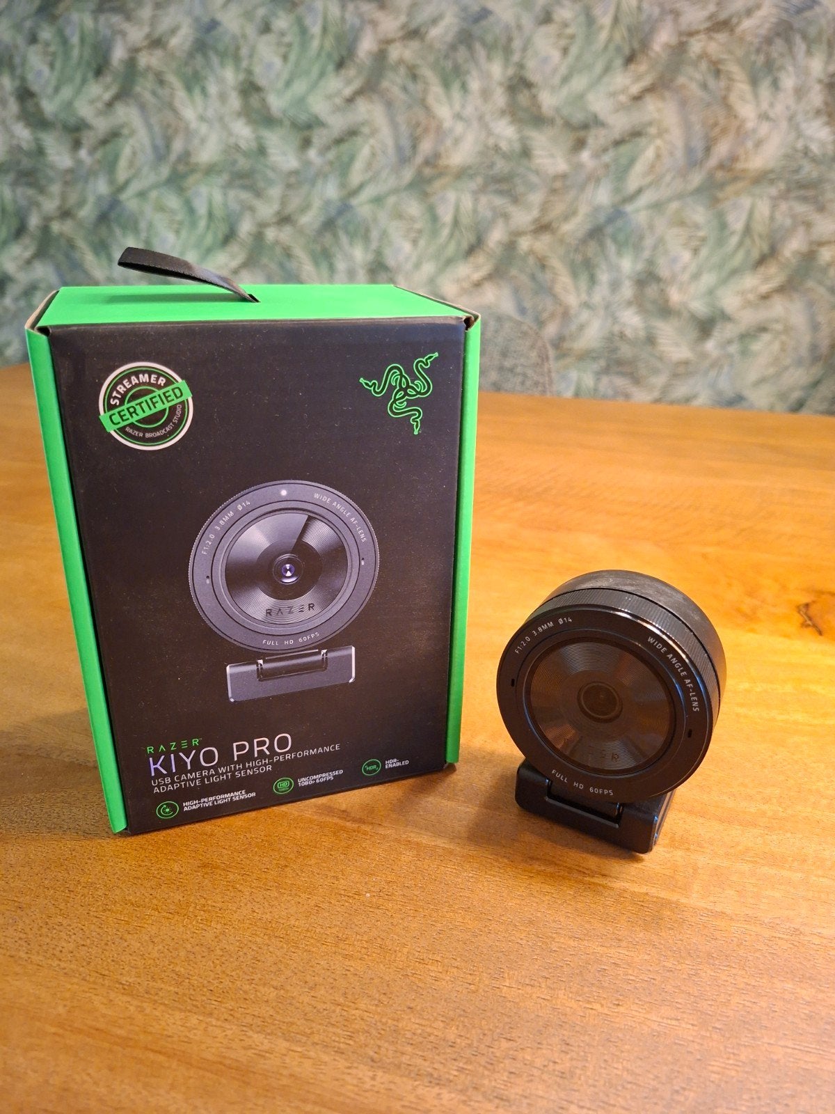 Razer Kiyo Pro Webcam - Zo goed als nieuw, Ophalen, Zo goed als nieuw, Razer, Monitorclip