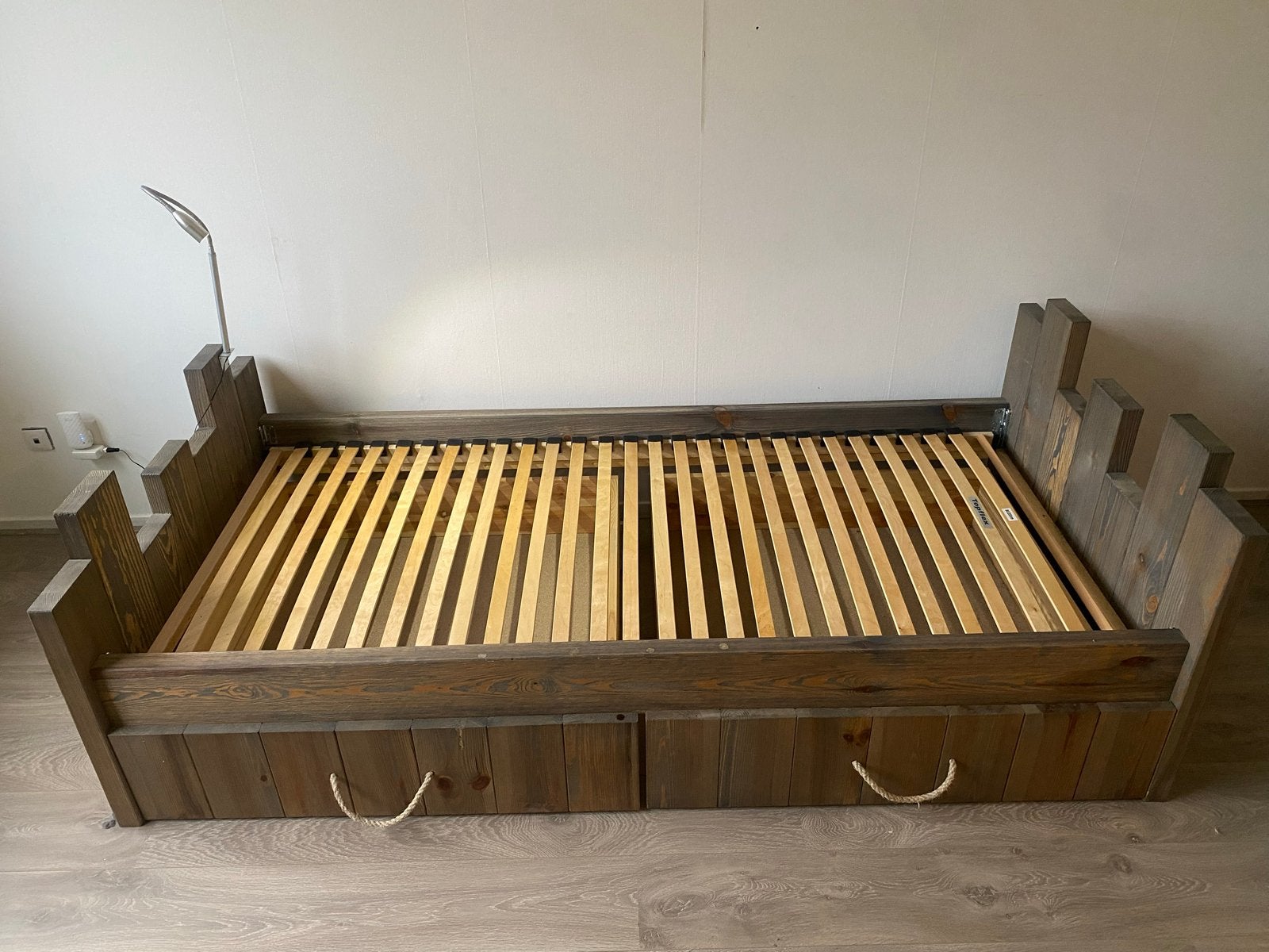 Steigerhouten bed met opberglades en lattenbodem, Ophalen, Gebruikt, 90 cm, Steigerhout