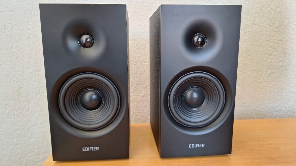 Edifier R1080BT - Zwart