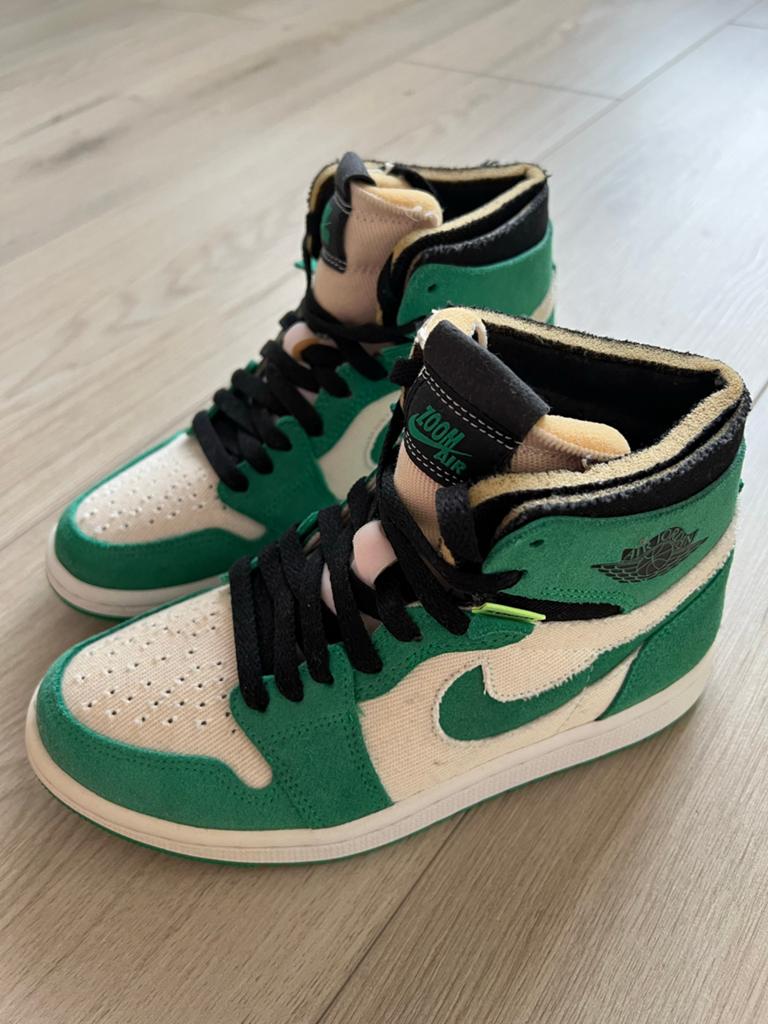 Nike Air Jordan 1 Zoom Air CMFT Emerald Green Maat 35.5, Ophalen of Verzenden, Nieuw, Groen, Sneakers of Gympen
