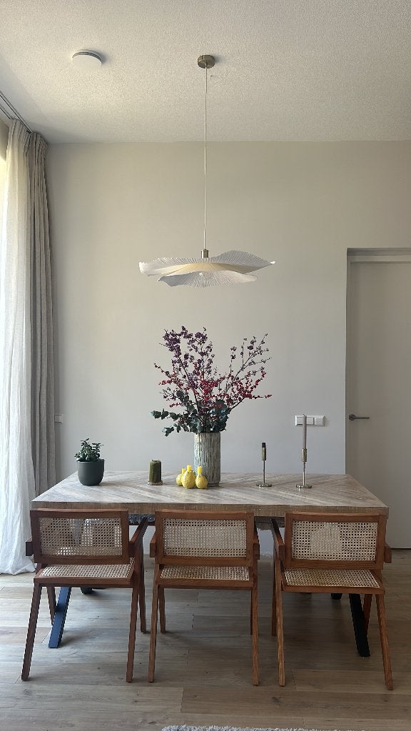 Solid Wood Dining Table, Ophalen, 50 tot 100 cm, Zo goed als nieuw, Vijf personen of meer