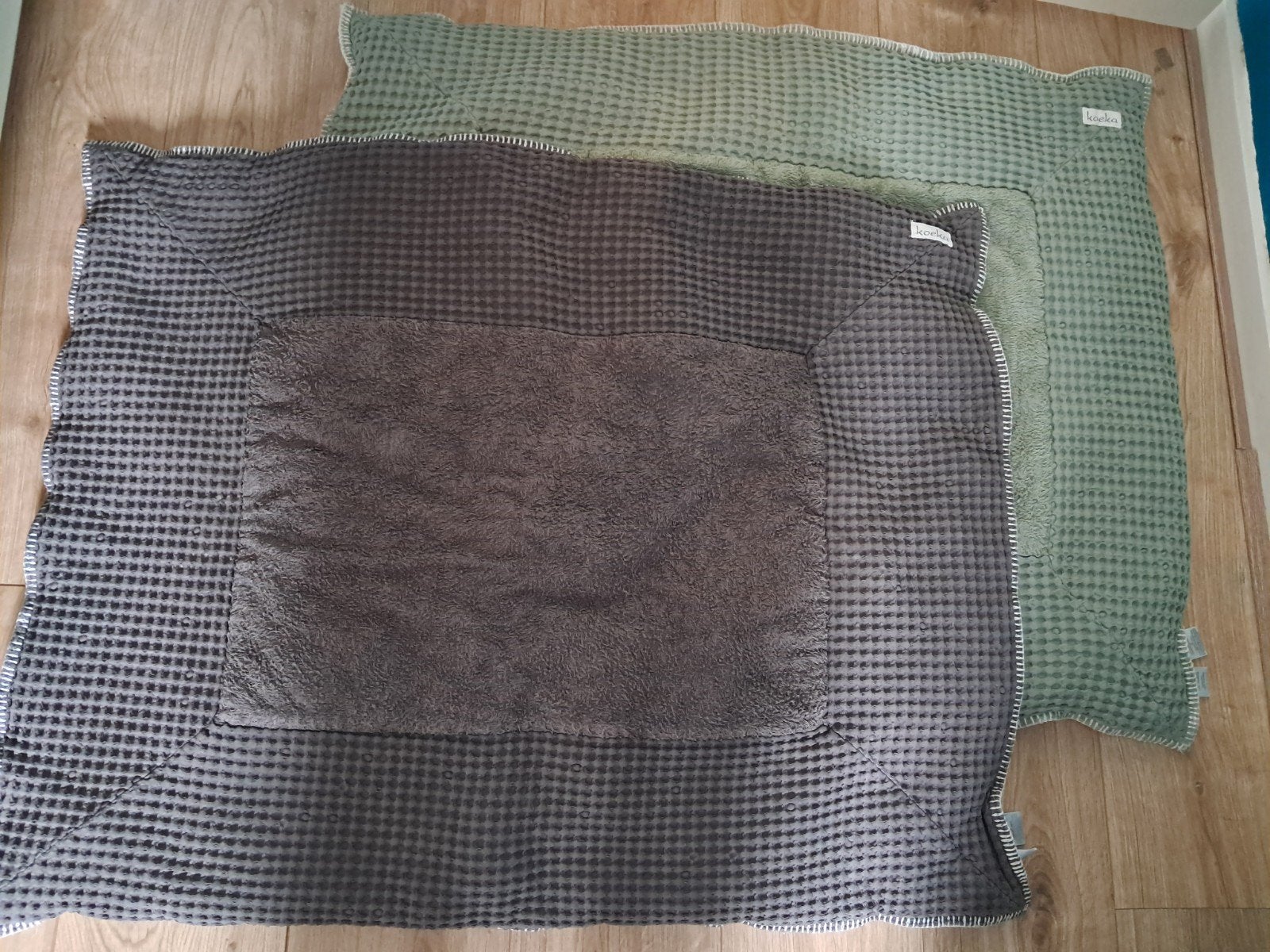 2 koeka boxkleden, Ophalen of Verzenden, Gebruikt, Rechthoekig, Boxkleed
