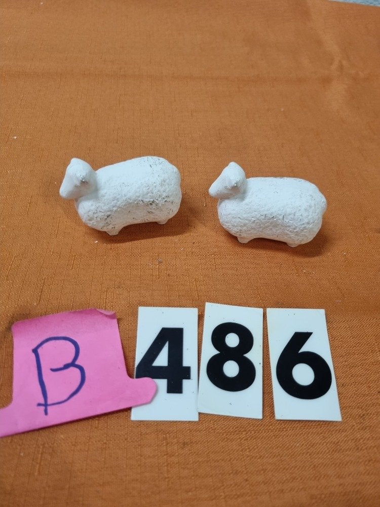 schapen beelden 2 stuks [b486], Ophalen of Verzenden