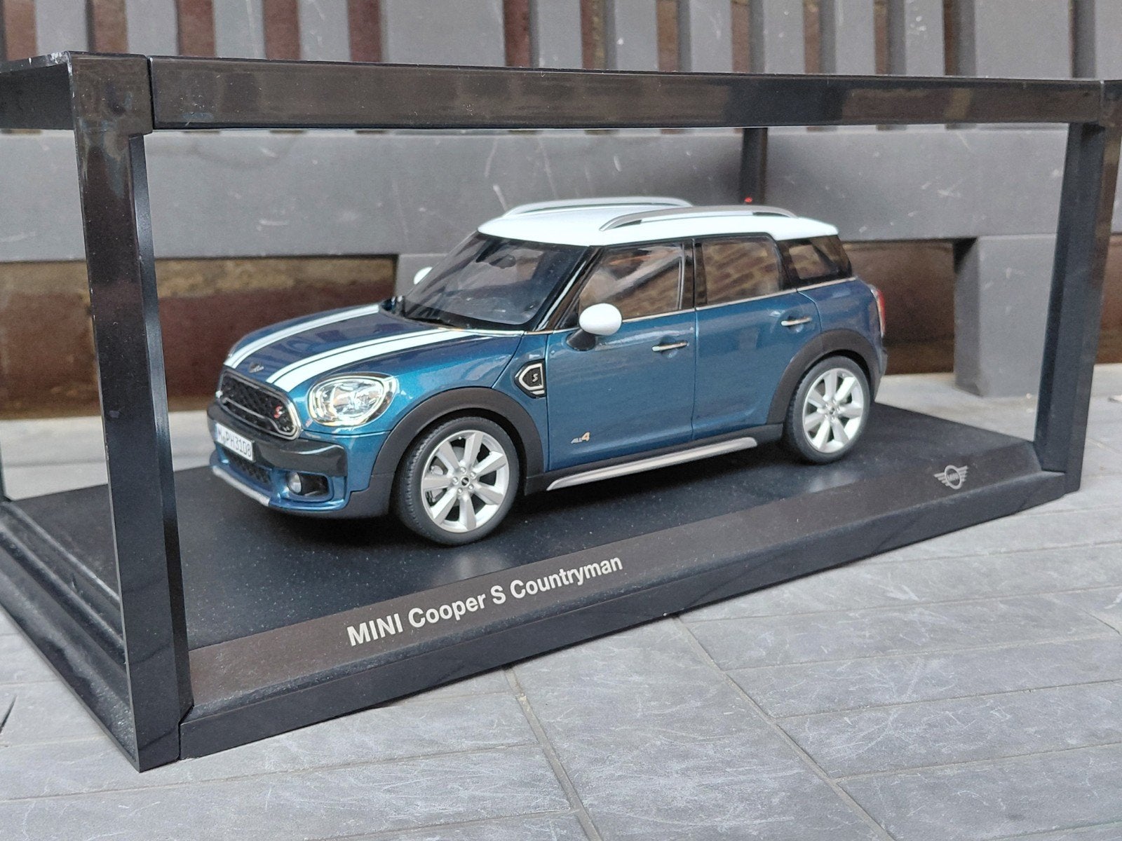 Mini Cooper S Countryman F60 2017-2020 blauw 1/18 Kyosho, Ophalen of Verzenden, Zo goed als nieuw, Auto, Kyosho