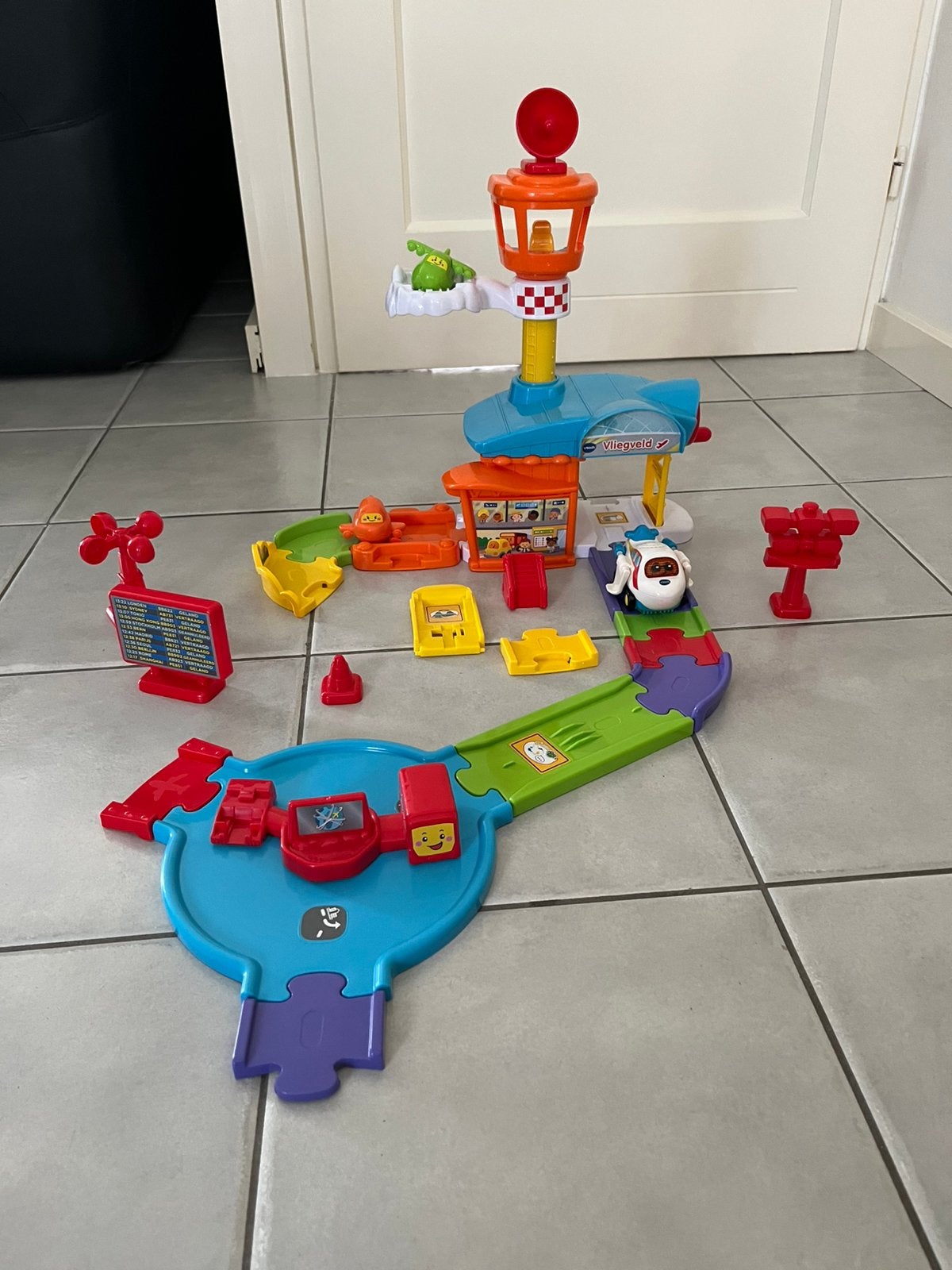 Vliegveld Vtech, Ophalen of Verzenden, Zo goed als nieuw