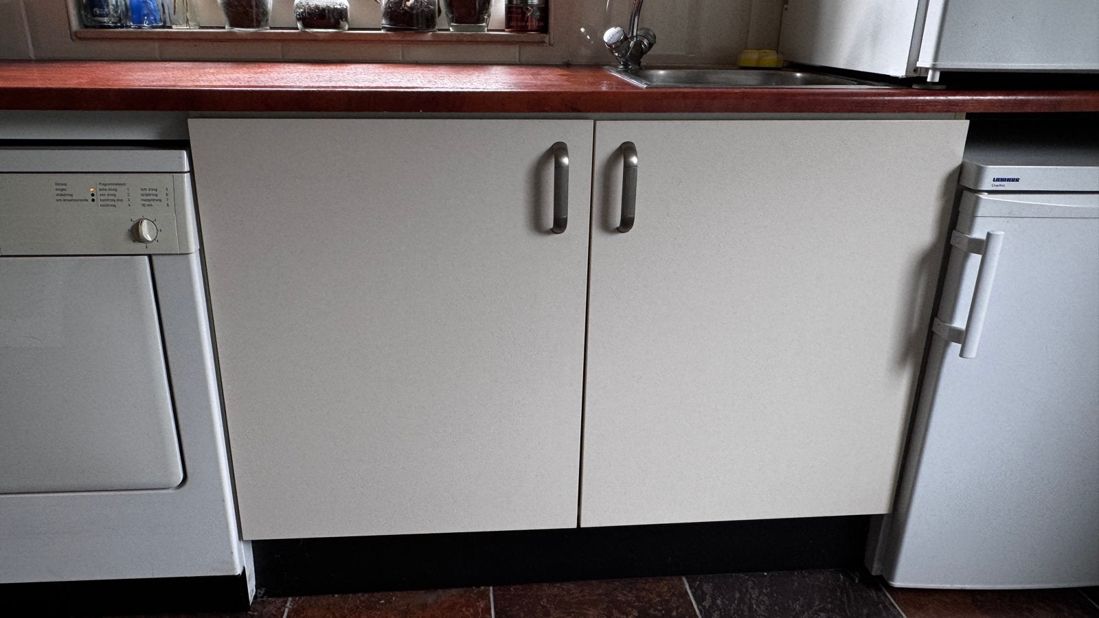 Keller spoelkast met aluminium bodem, Ophalen, Gebruikt, 150 tot 200 cm, 50 tot 75 cm