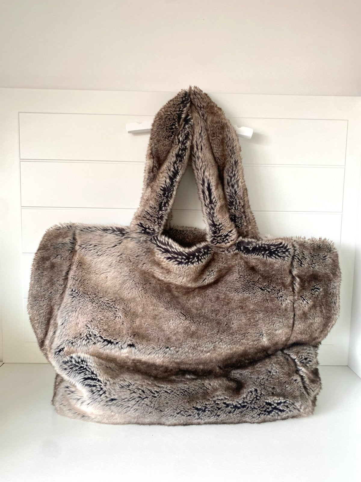 Riviera Maison Shopper Faux Fur Tas - Zo goed als nieuw, Ophalen of Verzenden, Zo goed als nieuw, Bruin, Shopper