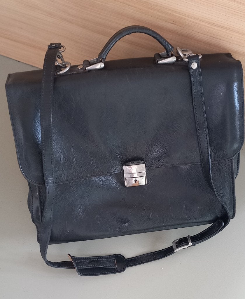 Zwarte leren tas, Sieraden, Tassen en Uiterlijk, Tassen | Schooltassen, Ophalen, Gebruikt, Zwart, Aktetas of Boekentas