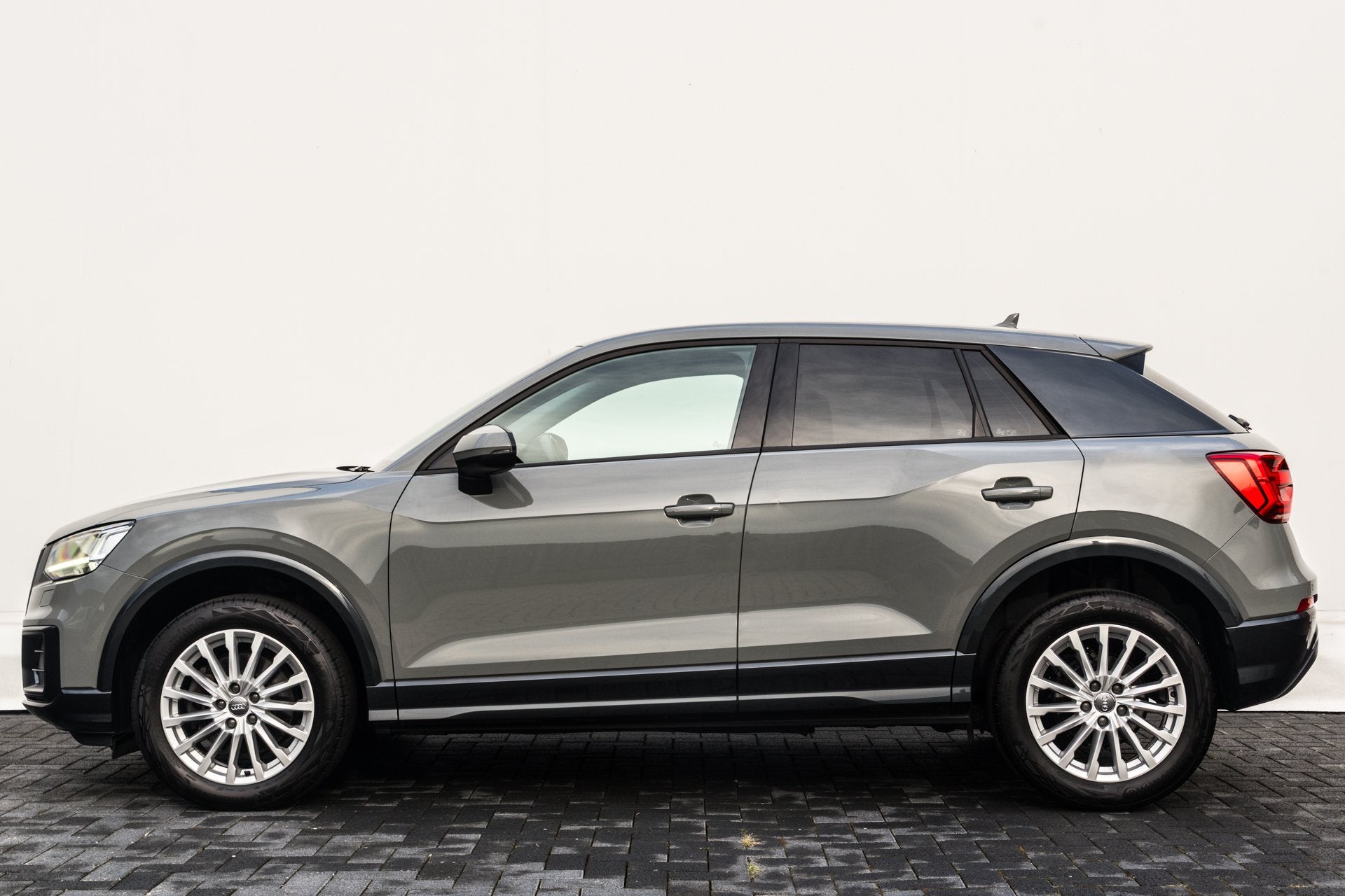 Audi Q2 1.4 150 PK TFSI CoD Design Pro Line Plus | Ned Auto, Verwarmde buitenspiegels, Stof, Gebruikt, 4 cilinders