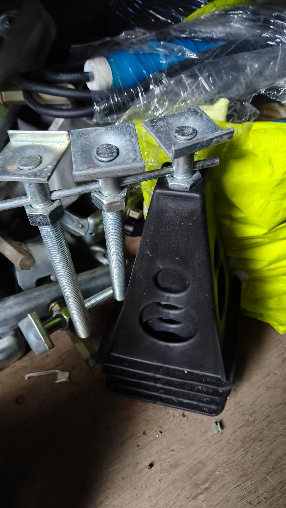 CARAVAN KAMPER 4 X STABILISATIE VOETEN STEUNEN, Caravans en Kamperen, Caravan accessoires, Ophalen of Verzenden, Zo goed als nieuw