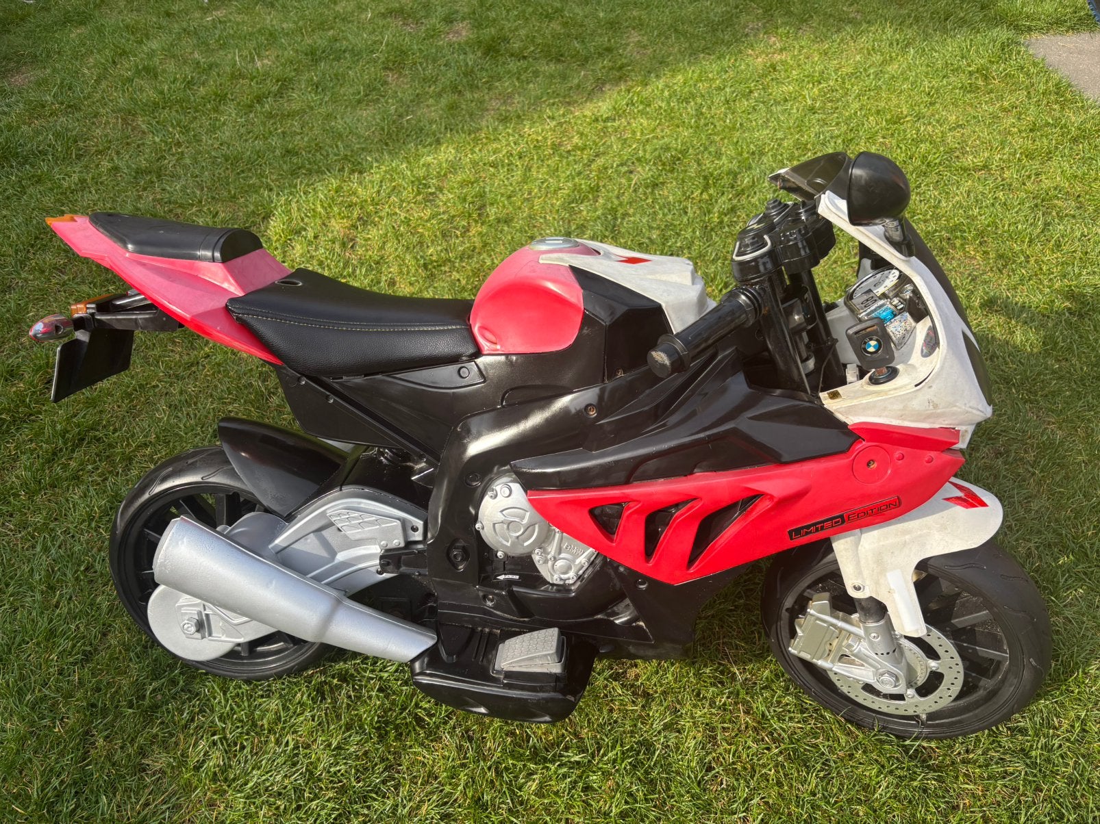 12V elektrische BMW Kindermotor voor 3 tot 7 jr, Kinderen en Baby's, Zo goed als nieuw
