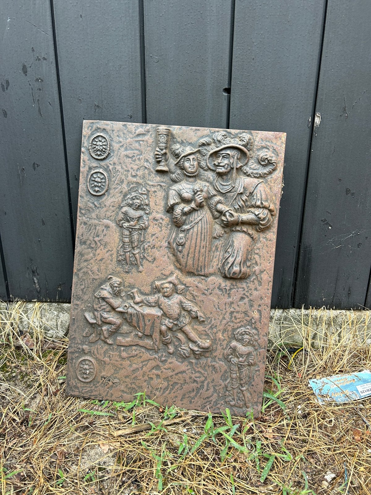 Gietijzeren haardplaat, Ophalen