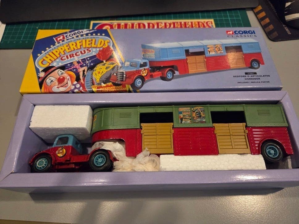Corgi Classics Chipperfields Circus Bedford Articulated, Verzenden, Nieuw