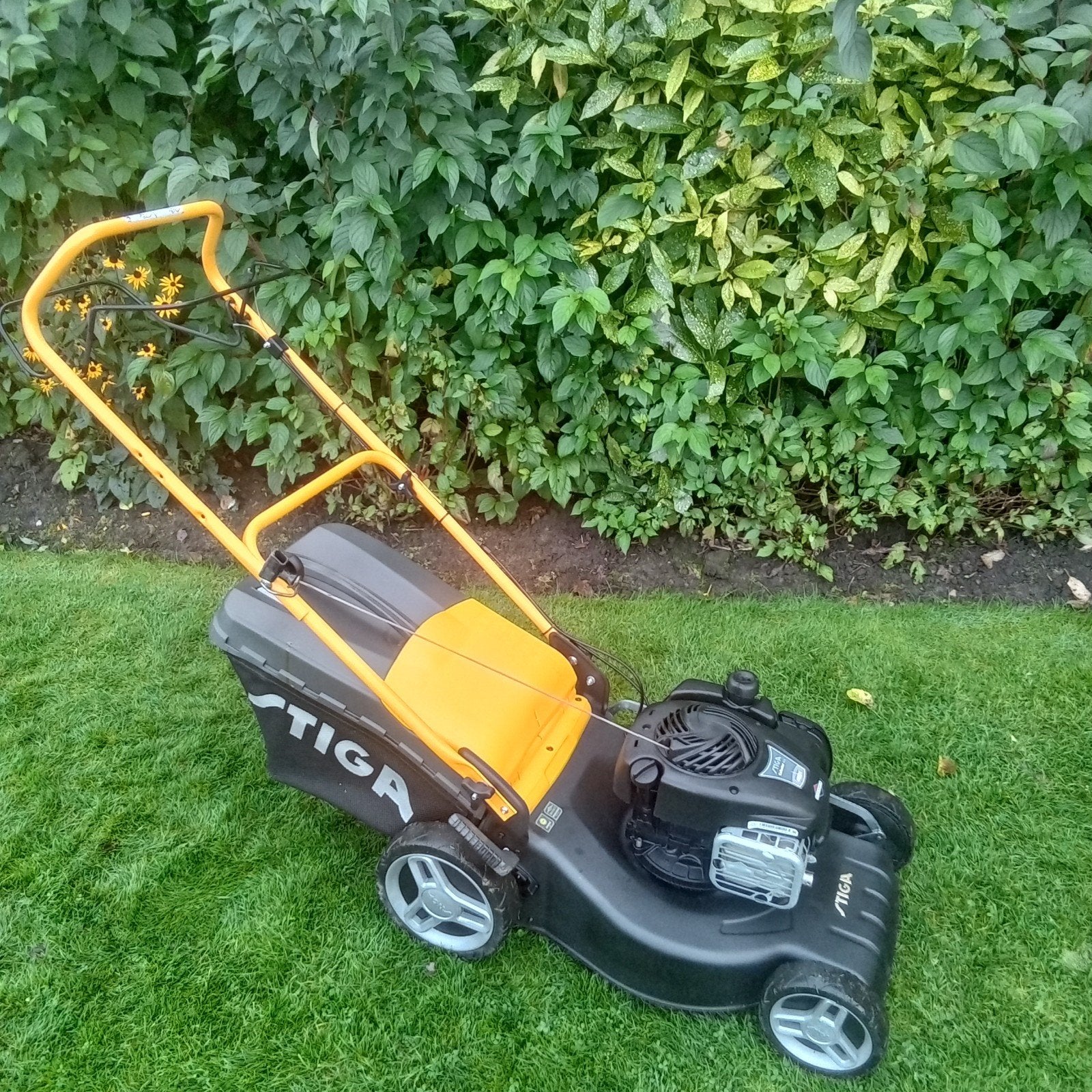 STIGA GRASMAAIER ZELFRIJDEND BENZINE MAAIER, Tuin en Terras, Ophalen, Cirkelmaaier, Gebruikt, Stiga