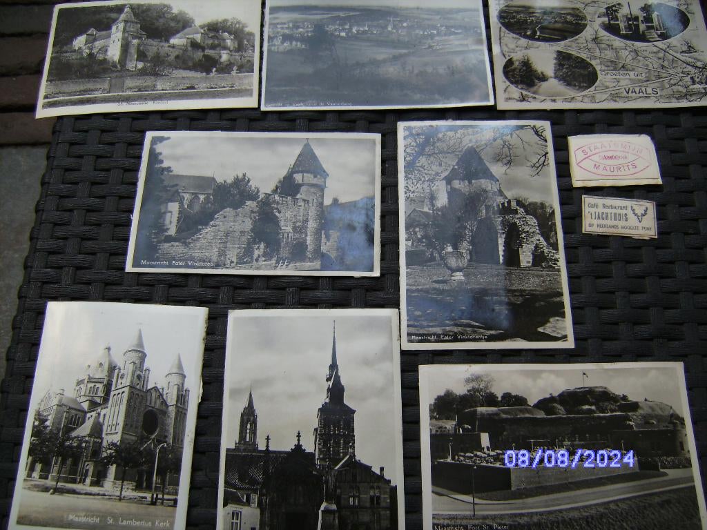 5x ansicht Maastricht 2x Vaals 1x Neercanne Kasteel 1949 oud, Ophalen of Verzenden, 1940 tot 1960, Gelopen, Limburg