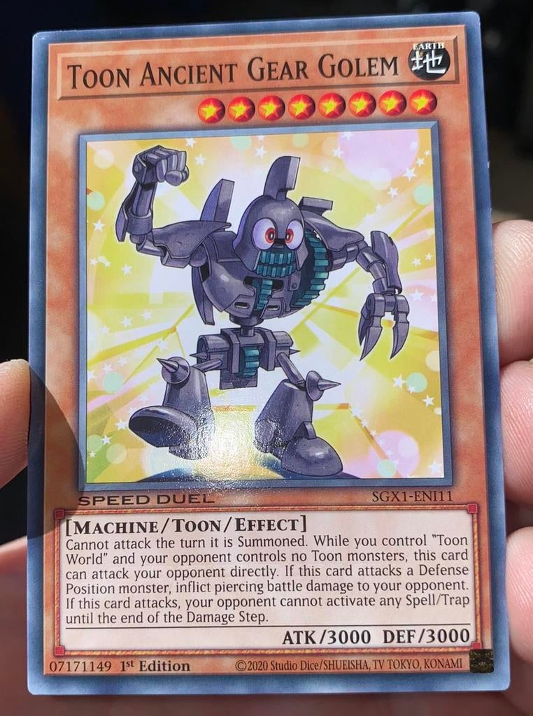 Yu-Gi-Oh! Toon Ancient Gear Golem SGX1 1st Edition !, Ophalen of Verzenden, Zo goed als nieuw, Losse kaart