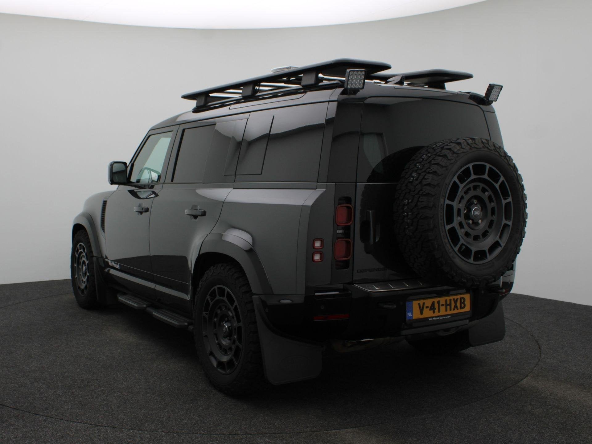 Land Rover Defender 3.0 D300 110 MHEV X-Dynamic HSE | Grijs, Auto's, Automaat, 12 maanden, Euro 6, 2358 kg