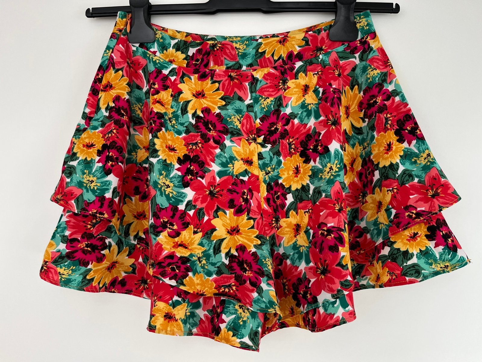 Loavies gebloemd short maat S, Kleding | Dames, Ophalen of Verzenden, Zo goed als nieuw, Maat 36 (S), Kort