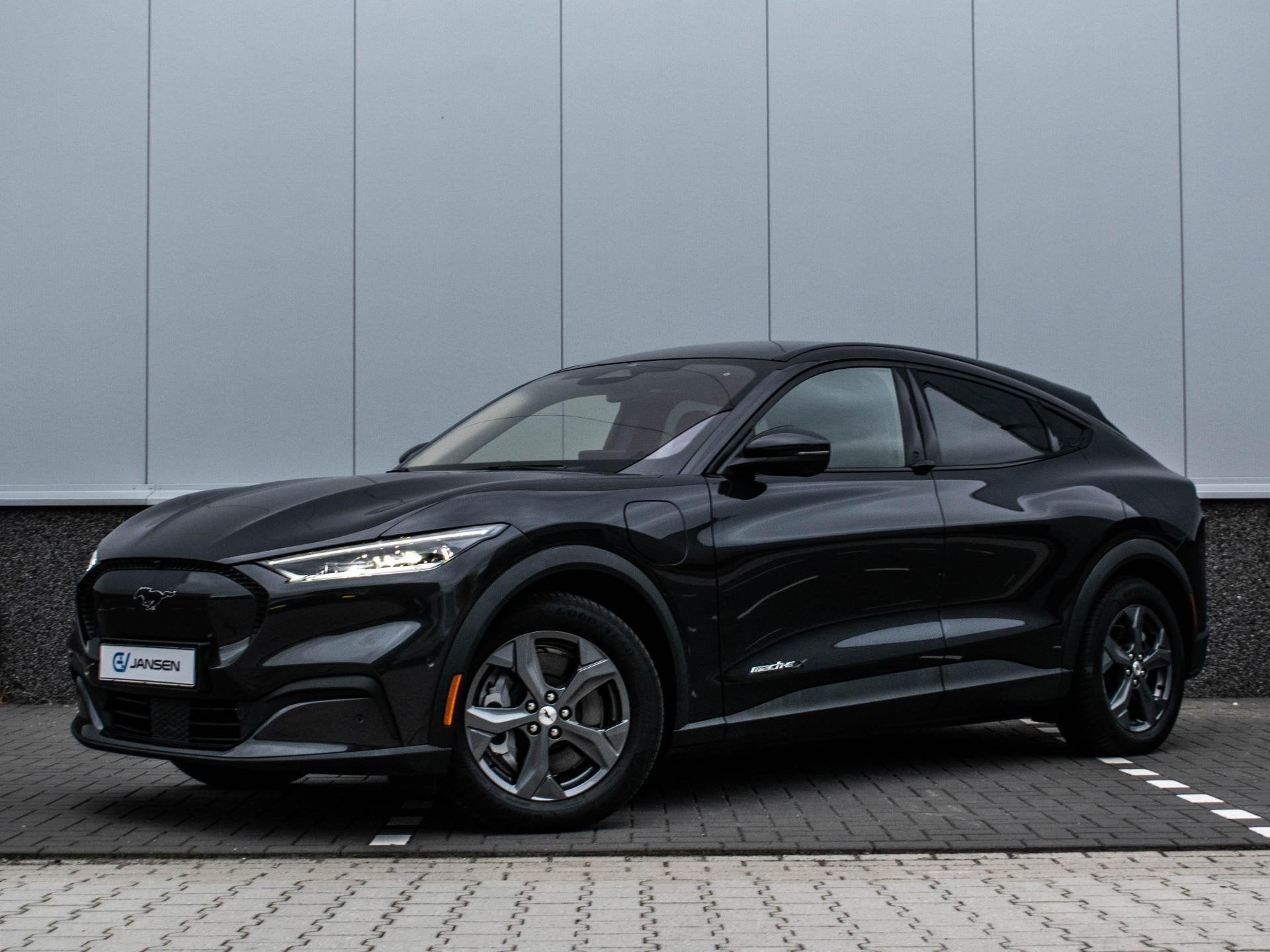 Ford Mustang Mach-E Extended RWD 98 kWh | SOH 95,8 | Pano |, Auto's, 98 kWh, Gebruikt, Zwart, Verwarmde buitenspiegels