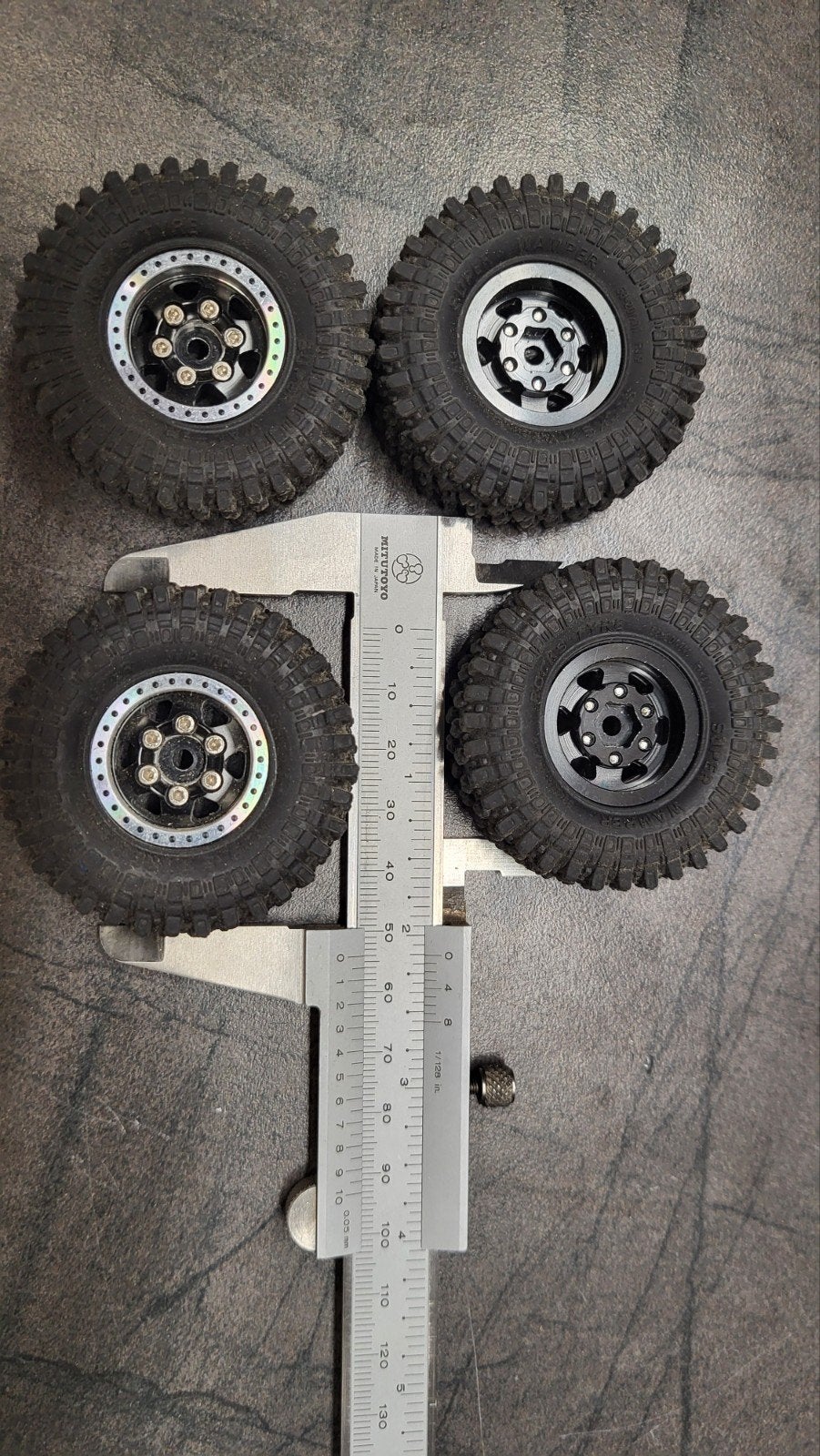 RC Offroad Banden met Velgen SCX24, Ophalen of Verzenden, Gebruikt