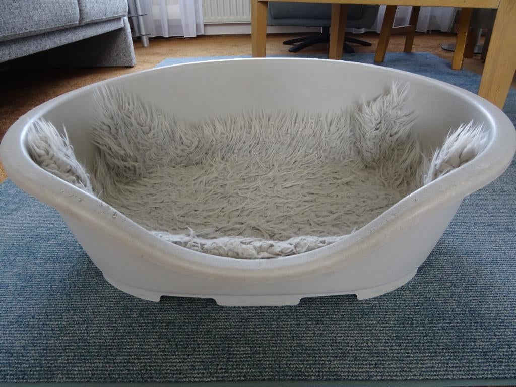 Hondenmand Kunststof Perla, Ophalen, Gebruikt, Overige