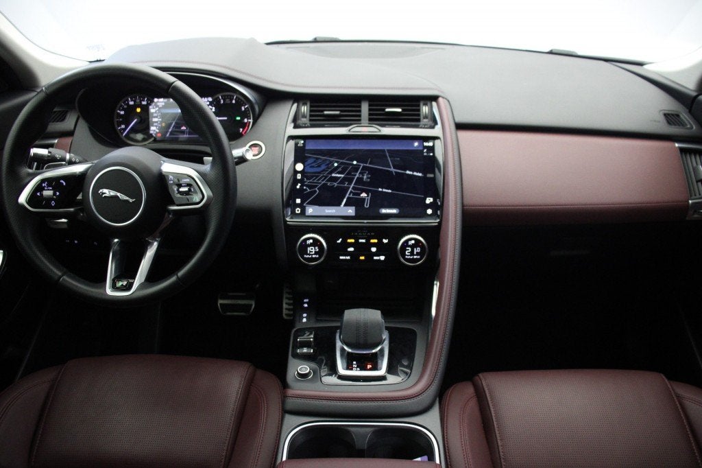 Jaguar E-PACE 1.5 P300e AWD R-Dynamic HSE - Panorama, Carpla, Auto's, 1498 cc, 4 cilinders, Met garantie (alle), 2102 kg