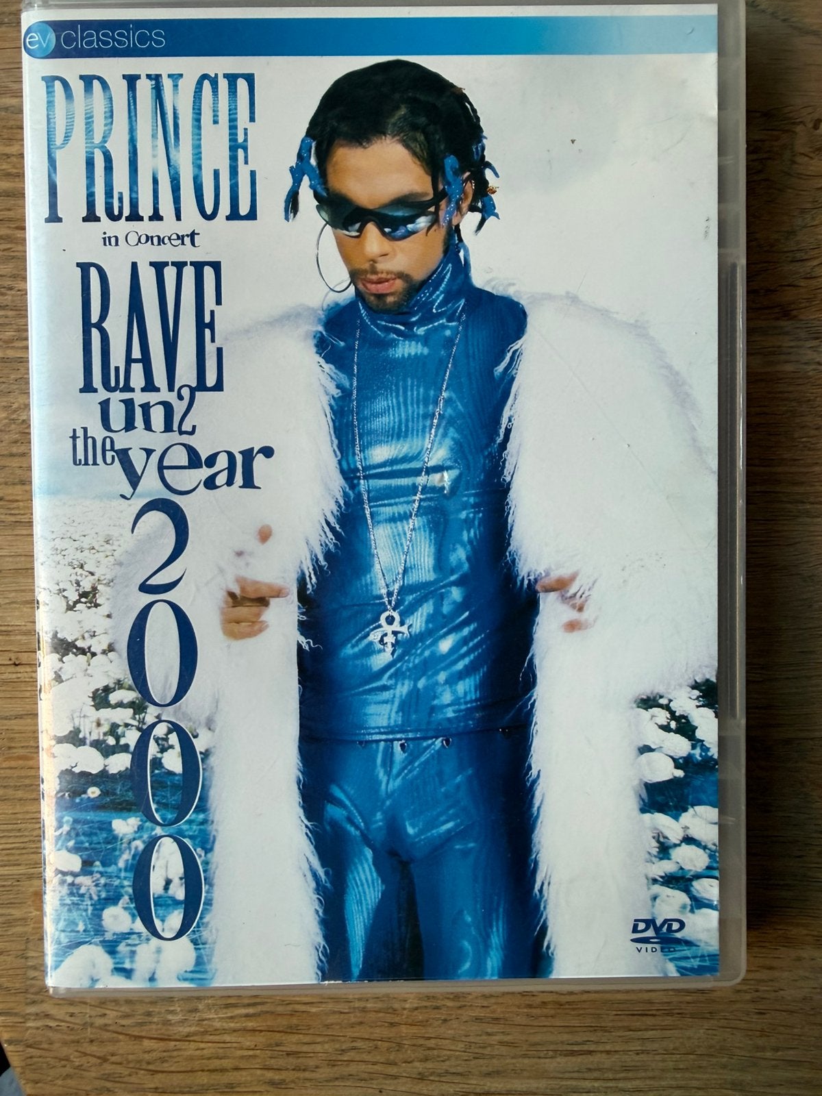 Rave Un2 The Year 2000 Prince in concert dvd, Ophalen of Verzenden, Zo goed als nieuw, Mode algemeen