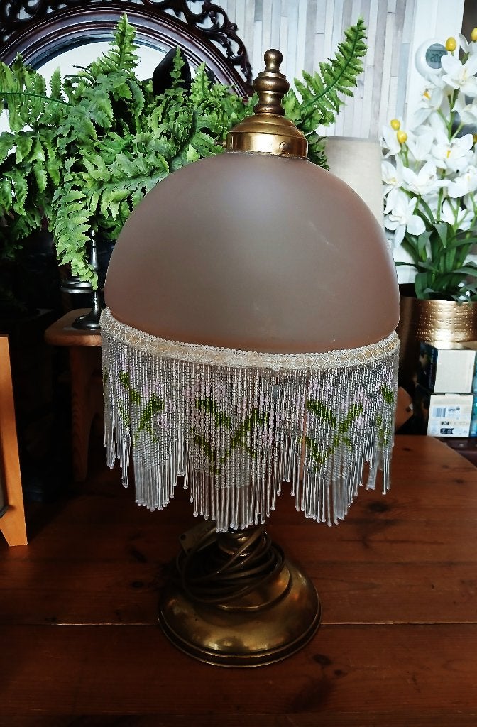 Tafellamp kraaltjeslamp lamp brocante met kraaltjes, Ophalen of Verzenden