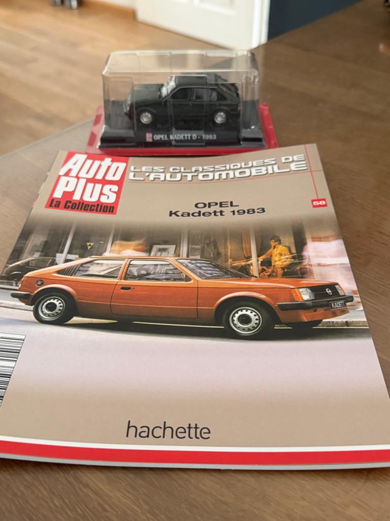 Opel Kadett D 1983 modelauto met tijdschrift, Hobby en Vrije tijd, Modelauto's | 1:43, Ophalen of Verzenden, Nieuw, Overige typen