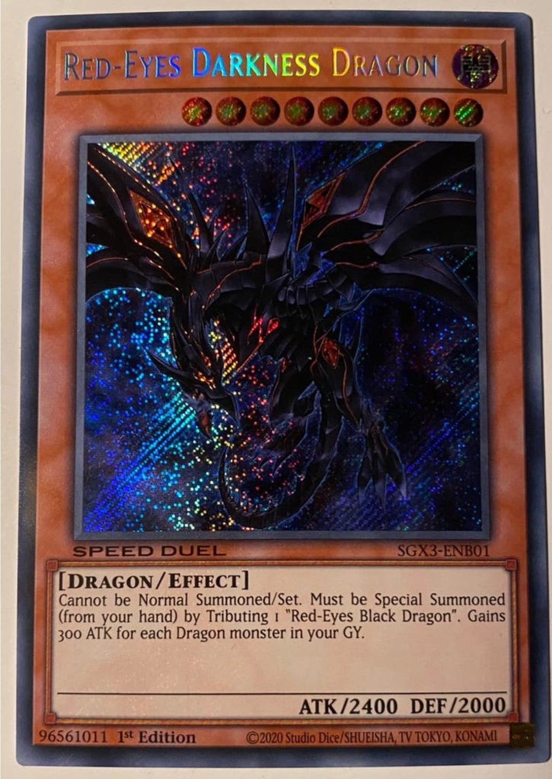 Yu-Gi-Oh! Red-Eyes Darkness Dragon SGX3 1st Edition !, Hobby en Vrije tijd, Verzamelkaartspellen | Yu-gi-Oh!, Ophalen of Verzenden
