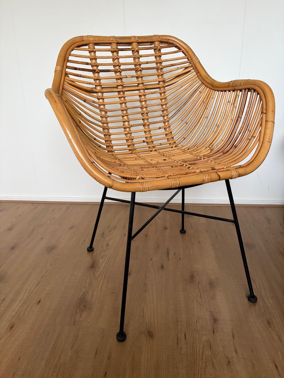 Rotan eetkamerstoel, Ophalen, Bruin, Zo goed als nieuw, Metaal