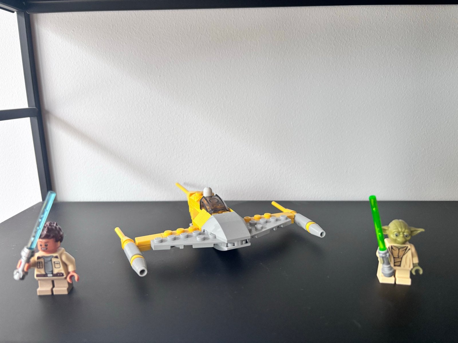 Star Wars Lego set met Yoda, Anakin en Jedi Starfighter, Ophalen of Verzenden, Gebruikt, Actiefiguurtje