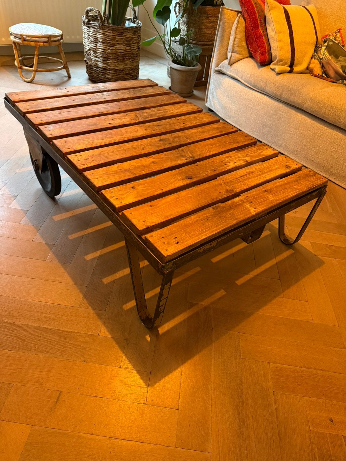 Unieke salontafel van oude postkar - 120x80x36 cm, Ophalen, Gebruikt, 100 tot 150 cm, 50 tot 100 cm