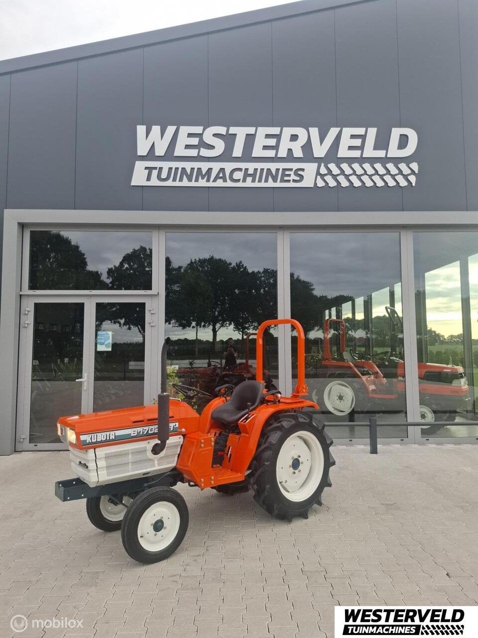 Gebruikte Kubota B1702 mini tractor 17 pk €4750 incl. btw, Gebruikt, Kubota, Info@westerveldtuinmachines.nl, Kubota
