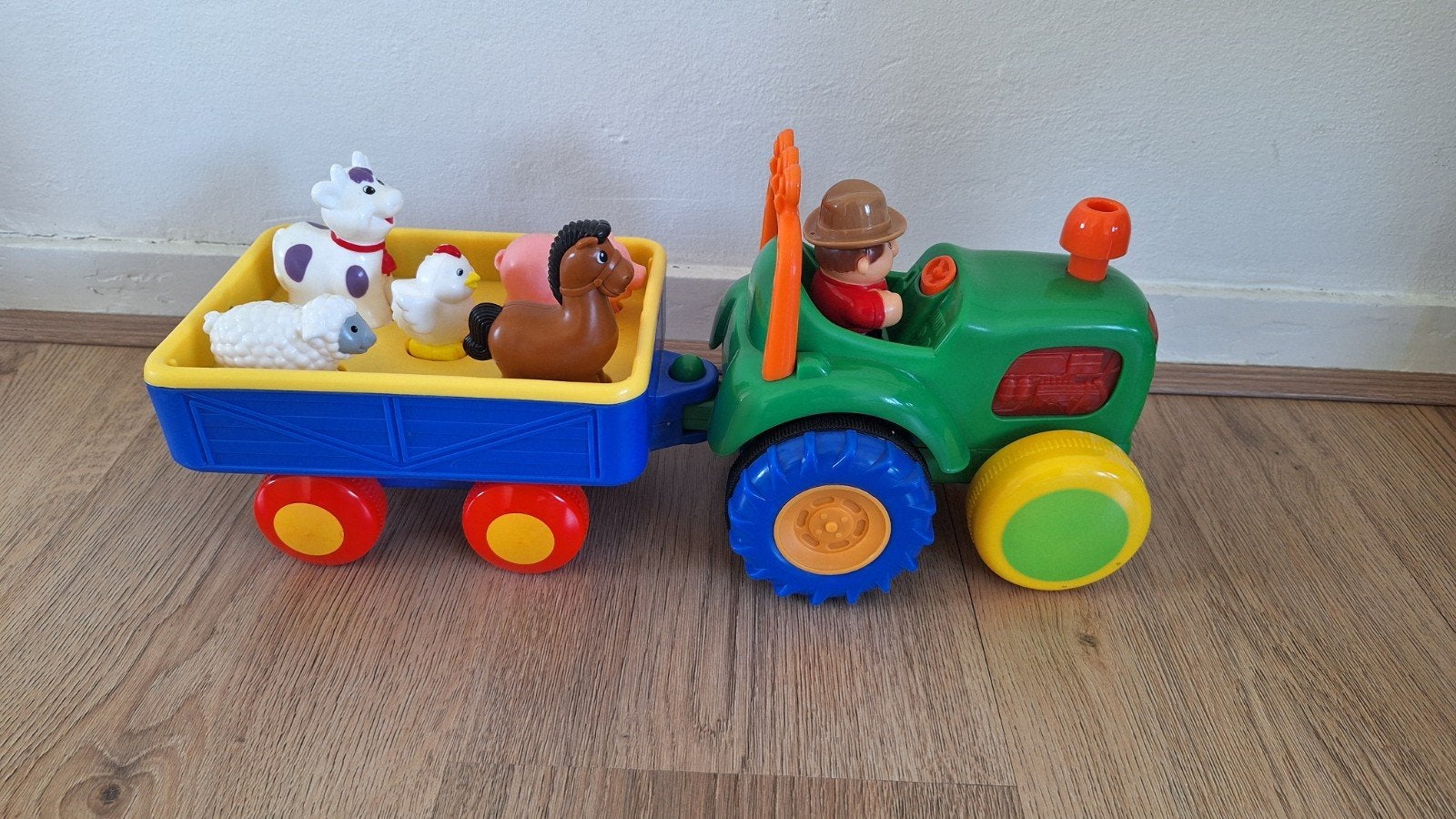 Tractor met aanhangwagen, Ophalen, Zo goed als nieuw