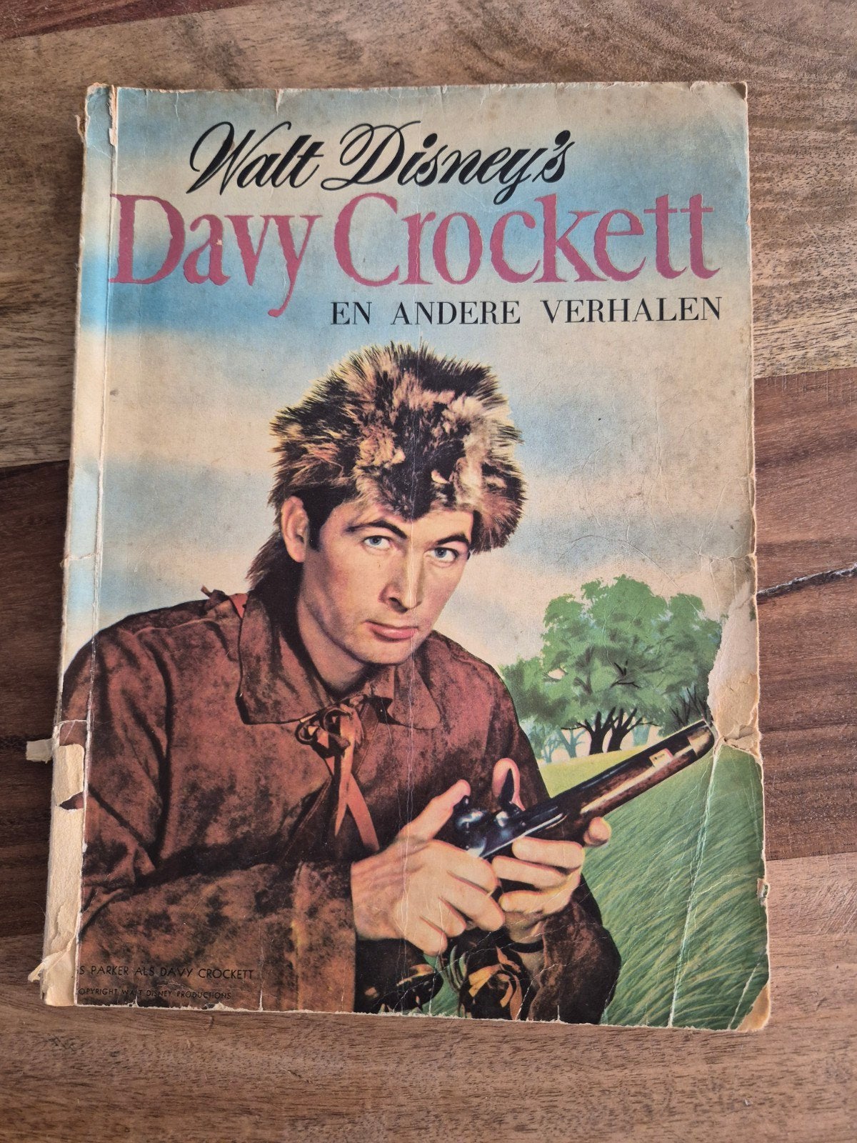 Walt Disney's Davy Crockett en andere verhalen uit 1957, Ophalen, A.D. Hilderbrand