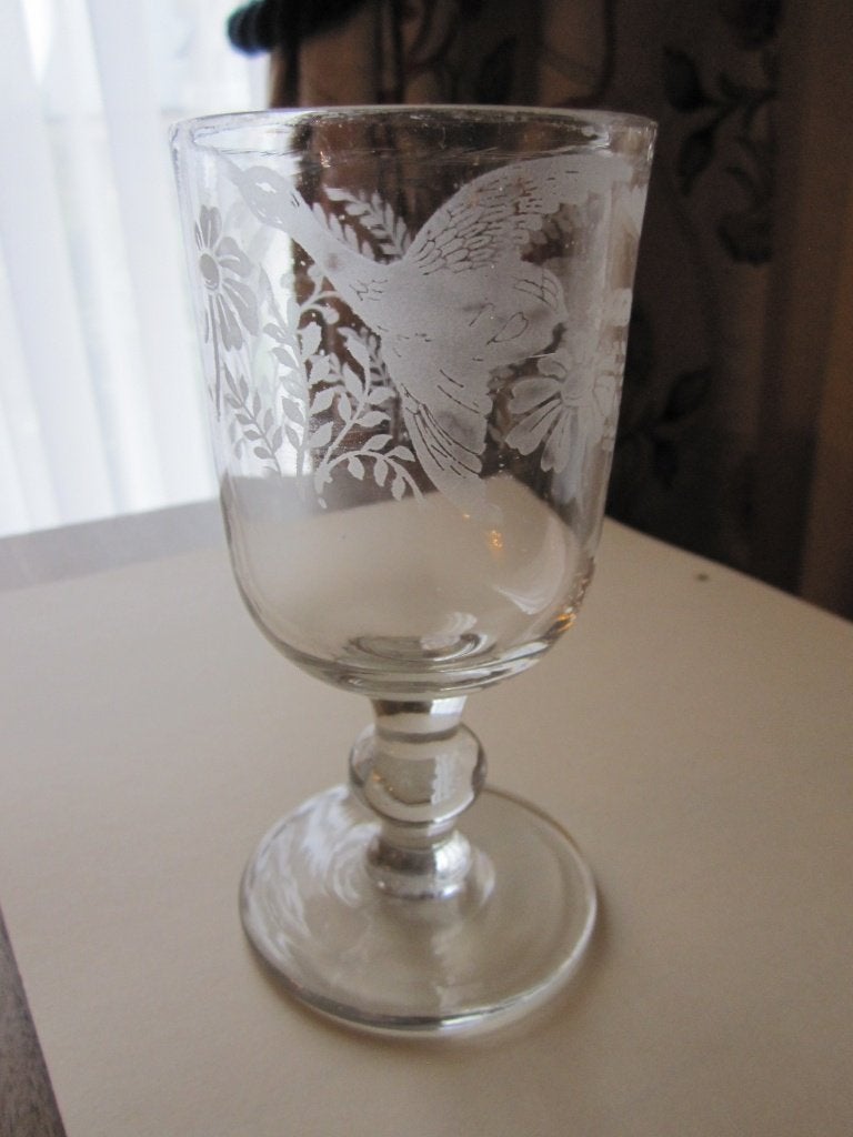 Antiek wijnglas - acid etched dekor - getrokken kelk, Verzenden