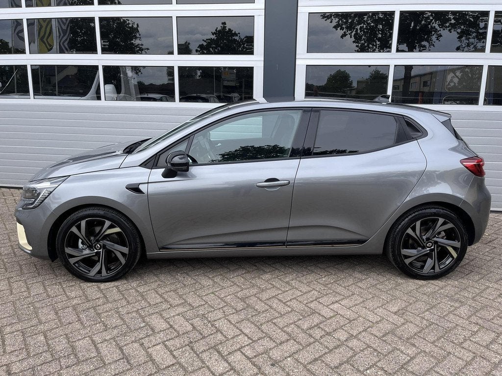 Renault Clio 1.6 E-Tech Hybrid 145 E-Tech Engineered, Auto's, Renault, 12 maanden, Gebruikt, Euro 6, Leder en Stof