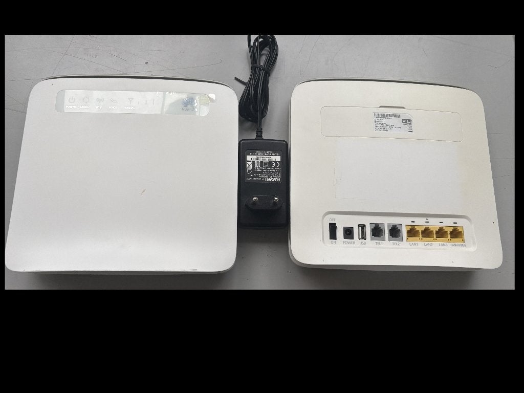 Huawei E5186 4G Mobile router (2 stuks), Ophalen of Verzenden, Gebruikt, Router met modem, Huawei