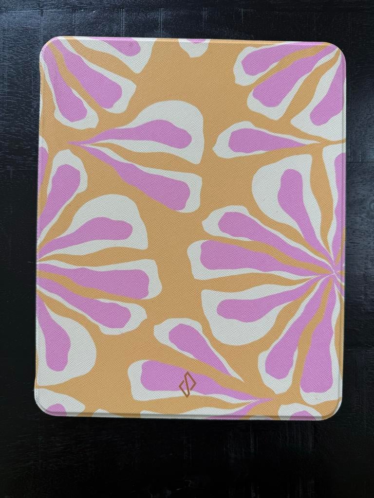 Burga hoesje voor iPad Pro 13 inch - Zo goed als nieuw, Computers en Software, Apple iPads, 13 inch of meer, Zwart, Ophalen of Verzenden