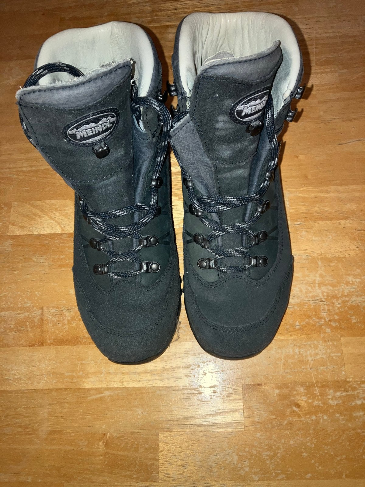 Meindl dames wandelschoenen maat 40, Sport en Fitness, Ophalen of Verzenden, Zo goed als nieuw, Schoenen