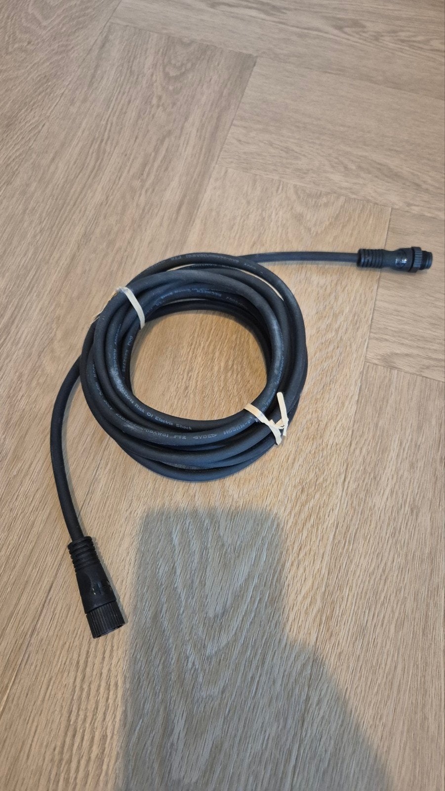 Philips Hue Outdoor Kabel 5 meter en 3 t verlengstuk stuk, Ophalen of Verzenden, Nieuw