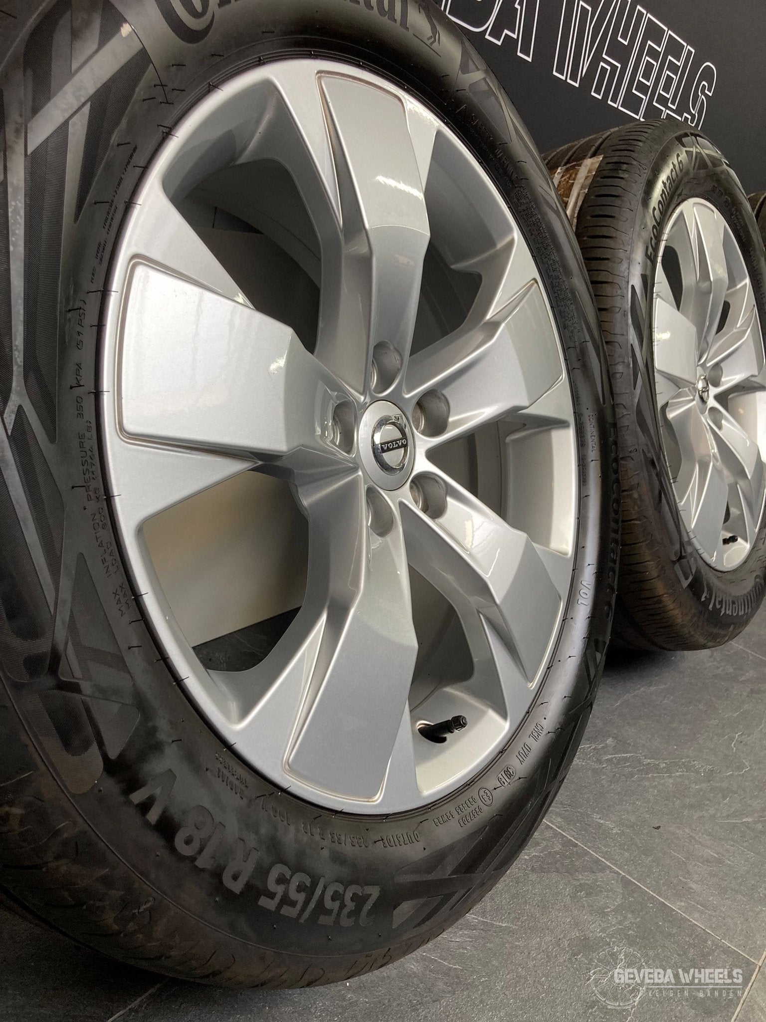 18” originele Volvo XC40 velgen + banden 5x108 31471553, Auto-onderdelen, Banden en Velgen, 18 inch, Gebruikt, -, -