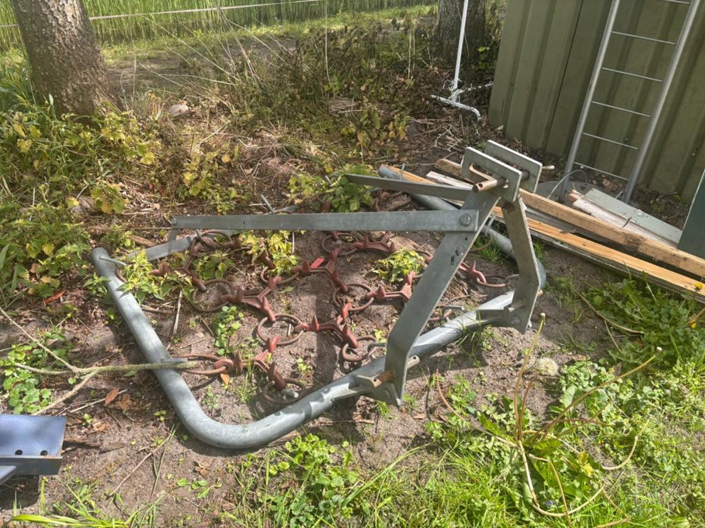Te koop nette weidesleep, Ophalen