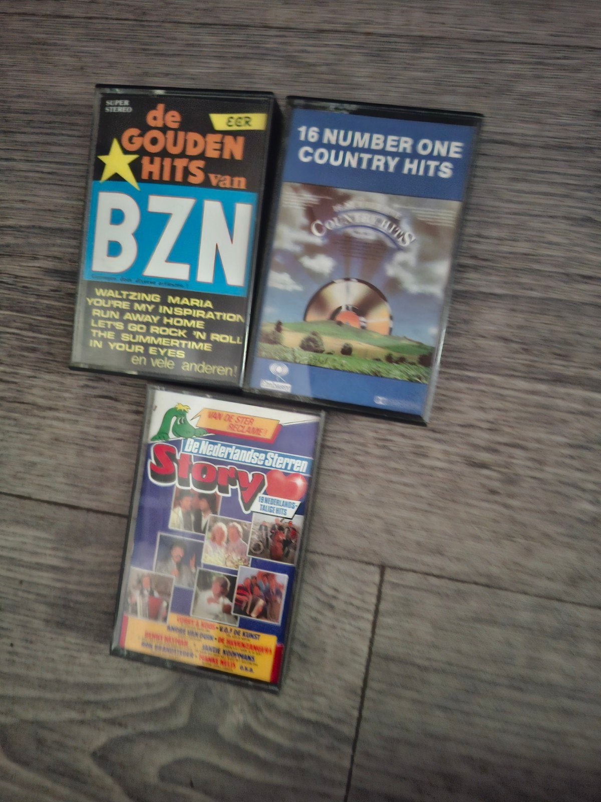 Cassettebandjes: BZN, Country Hits, Nederlandse Sterren, Cd's en Dvd's, Cassettebandjes, Gebruikt, 2 t/m 25 bandjes, Ophalen of Verzenden